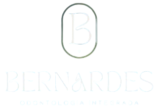 Logo Clínica Bernardes